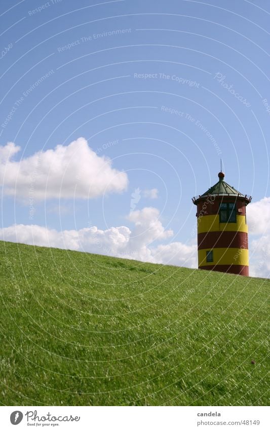 Leuchtturm Pilsum Deich Ostfriesland Meer Wiese Gras Wolken otto Natur Wasser Himmel Turm Neigung Architektur
