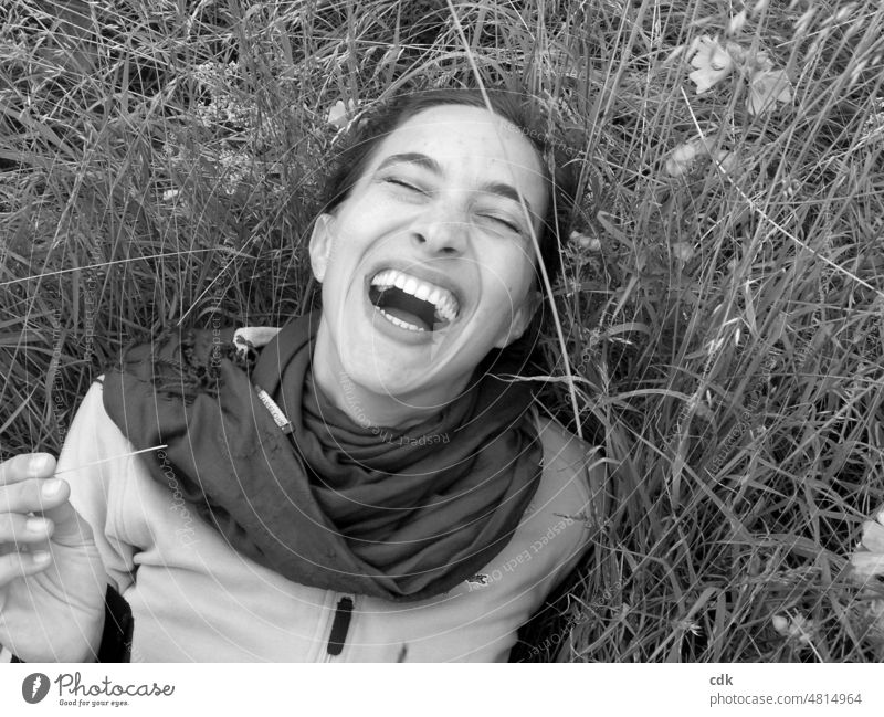 Leben. Lieben. Lachen. Frau Porträt gute Laune Optimismus strahlend lustig witzig Lebensfreude mund Zähne Zähne zeigen Gefühle & Emotionen wild Frei positiv
