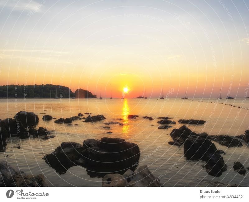 Sonnenuntergang in Rovinj, Istrien Kroatien Reisen Rovigno Außenaufnahme Tourismus Ferien & Urlaub & Reisen Menschenleer Wasser Meer Küste Textfreiraum oben