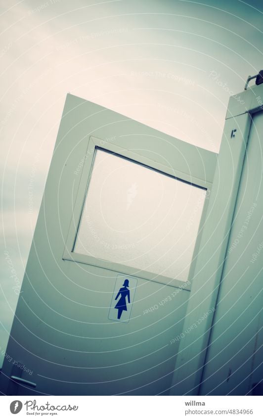 dass Männer immer die Toilettentür offen lassen müssen ... Damentoilette Piktogramm Frauenpiktogramm offen stehen offen halten öffentliche Toilette Tür