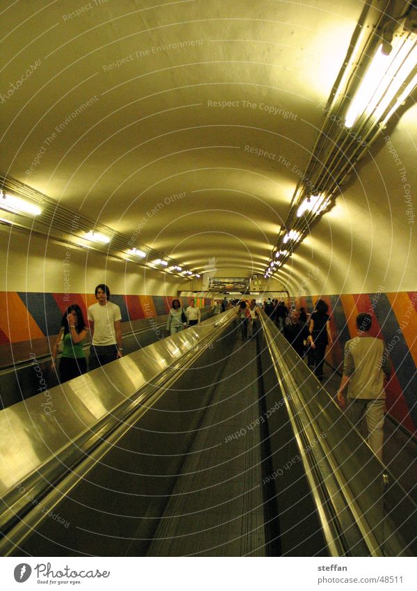tunnelblick Paris Tunnel Laufband Geometrie U-Bahn