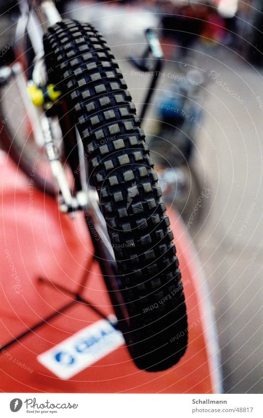 Monty-Trial-Bike Fahrrad Rad Fahrradbremse Silhouette Mantel Felge Sport Nahaufnahme Profil