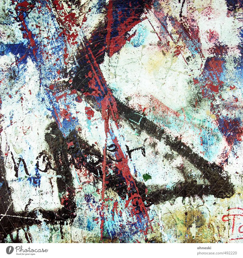 Abstrakt Kunst Mauer Wand Fassade Schriftzeichen Graffiti mehrfarbig Hemmungslosigkeit chaotisch Farbfoto Außenaufnahme abstrakt Muster Kontrast