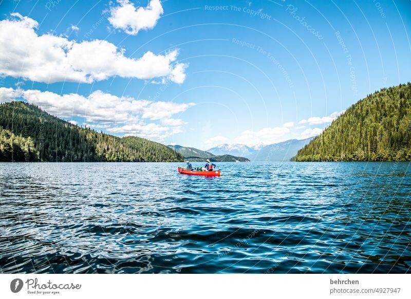 wassergeschichten Paddeln gemeinsam Zusammensein Vater Kindheit Sohn Erholung Natur British Columbia Idylle Abenteuer entspannen Nordamerika Bergsee Fernweh