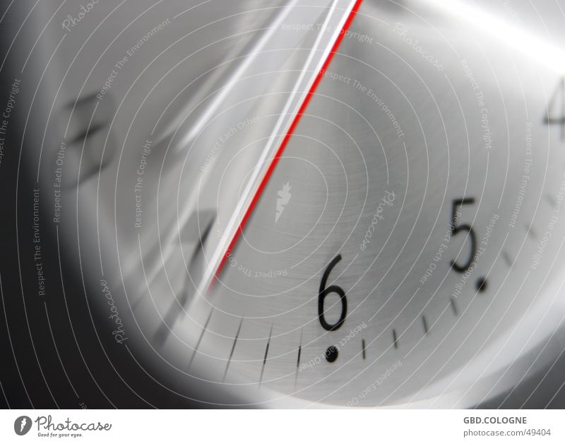 "19:35 Uhr" Zeitmaschine Technik & Technologie Metall Ziffern & Zahlen Kommunizieren planen Bildausschnitt Uhrenzeiger Zifferblatt Eile Aluminium 6