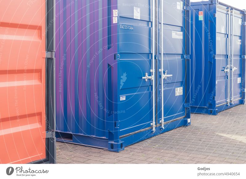 Container im Hafen rot blau Güterverkehr & Logistik Industrie Containerterminal Außenaufnahme Wirtschaft Handel Schifffahrt Hafenstadt Containerverladung