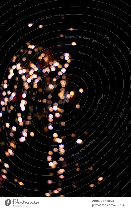 Abstraktes Bokeh als Overlay Hintergrund Glitter Silber golden funkeln Weihnachten Bokeh-Overlay Vorlage Überzug defokussiert glänzend rot gelb grün glühend