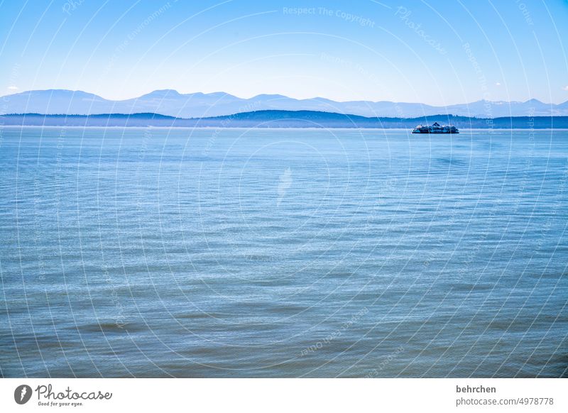 blau Weitblick Vancouver stille Ruhe Berge u. Gebirge Landschaft weite Fernweh Meer Idylle Himmel Sehnsucht Wellen Außenaufnahme Küste Freiheit Tourismus