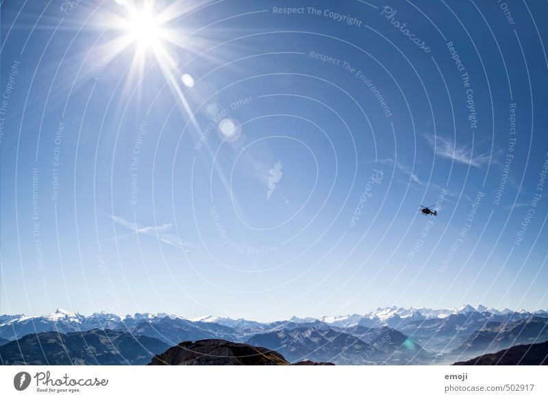 Helikopter Umwelt Natur Landschaft Luft Himmel Wolkenloser Himmel Sommer Schönes Wetter Alpen Berge u. Gebirge Gipfel natürlich blau erleben Freizeit & Hobby