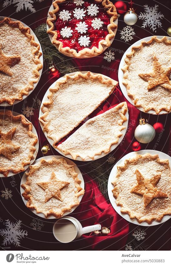 Ansicht von oben Bild Weihnachtskuchen, filmische Lichter, schönes Bühnenbild, lecker, weihnachtliche Töne Sahne festlich Erntedankfest Tradition rustikal