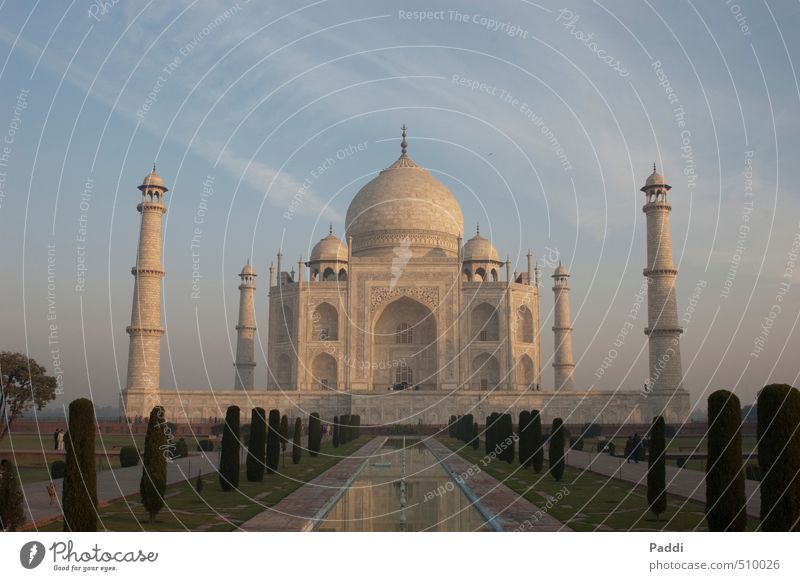 Taj Mahal Kunstwerk Architektur Palast Bauwerk Gebäude Sehenswürdigkeit Wahrzeichen Denkmal erleben Glaube Religion & Glaube Reichtum Macht Indien Rajasthan