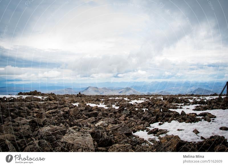 Ben Nevis Gipfelansicht Schottland Schottlands Landschaft Natur Berge u. Gebirge wandern Highlands Wolken Ferien & Urlaub & Reisen Freiheit Windstille