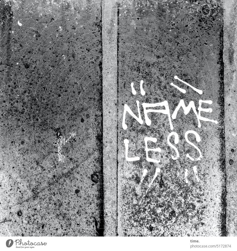 ... Stein Buchstaben Text Wort nameless namenlos Bauwerk Wand Mauer Grafitti Kunst Botschaft