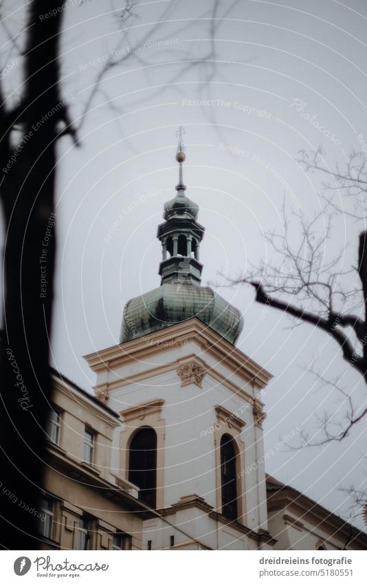 Stadtansicht Prag historische Gebäude Analogfoto Tschechien Reisefotografie Postkarte Europa Städtereise Stadtbild berühmt Sightseeing Ferien & Urlaub & Reisen
