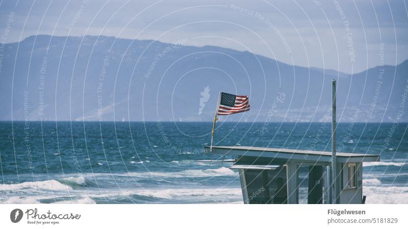 Baywatch Schwerin venice beach bettenburg schlafen Urlaub USA Amerika Kalifornien Westküste Los Angeles Stars and Stripes Fahne Flagge Union Jack Meer Atlantik