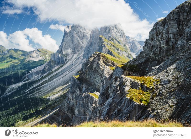 Schöne Landschaft der Seceda-Spitze in den Dolomiten, Geislergruppe, Südtirol, Italien, Europa Alpen Gipfel Berge u. Gebirge Ambitus odle Schönheit Süden Tal