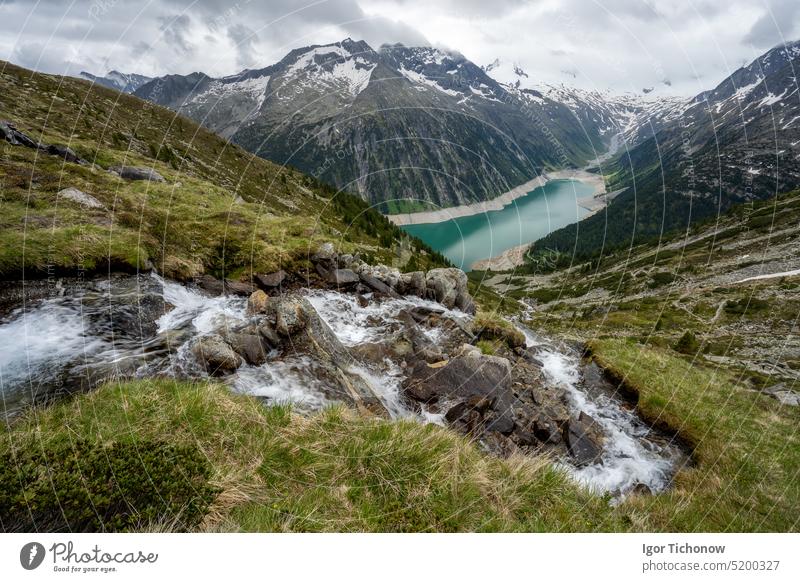 Schlegeis Stausee mit Blick auf den See. Zillertal, Österreich, Europa schlegeis stausee Ansicht schön wandern tirol Trekking Wasser reisen Natur