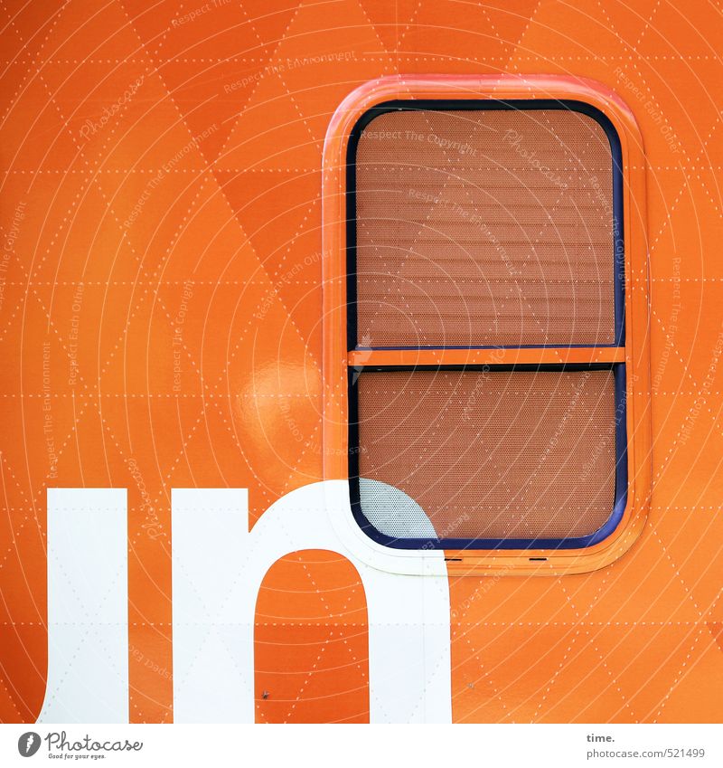 Rolling Home Mauer Wand Fenster Luke Jalousie Verkehr Verkehrsmittel Personenverkehr Autofahren Wohnmobil Glas Metall Schriftzeichen Linie orange weiß Design