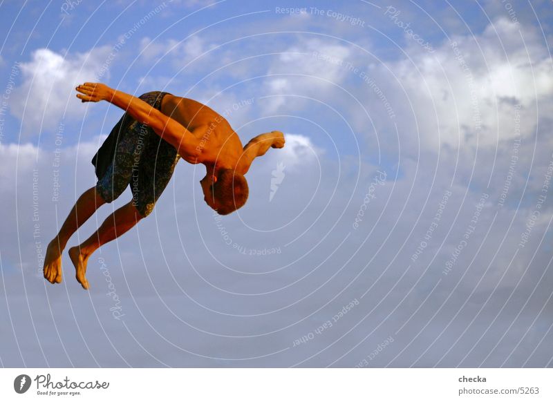 basejump springen Aktion Wolken Mann Athlet Sport fliegen sportlich