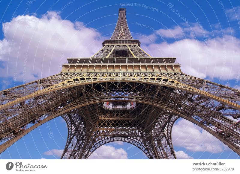 Breitbeiner eiffelturm Paris Frankreich Tour d'Eiffel historisch Europa Wahrzeichen Großstadt Tourismus Denkmal Französisch Stadtbild Himmel Symbol berühmt