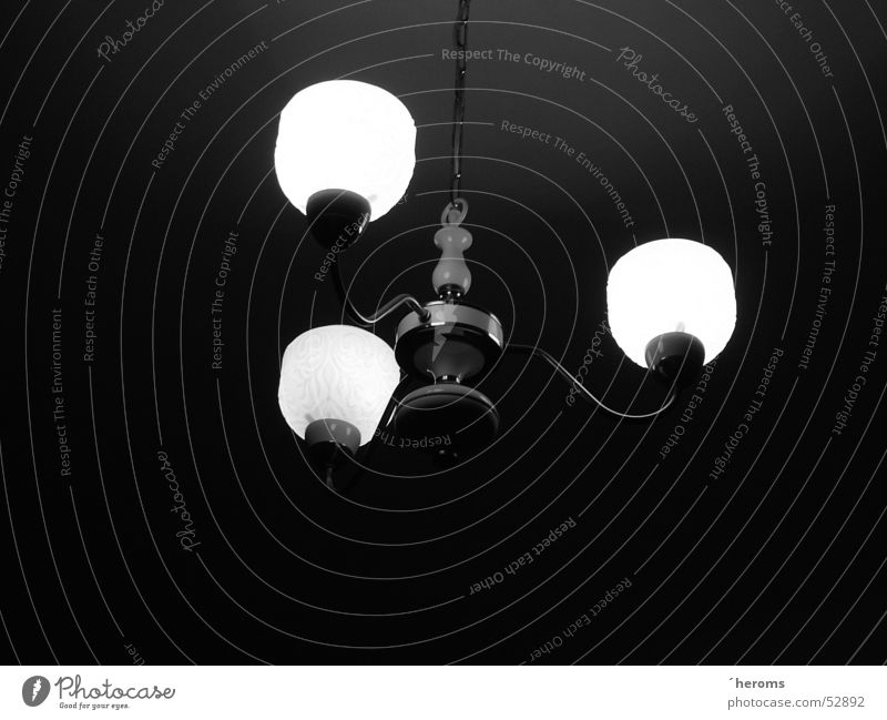 Lampe Deckenlampe Schwarzweißfoto b&w