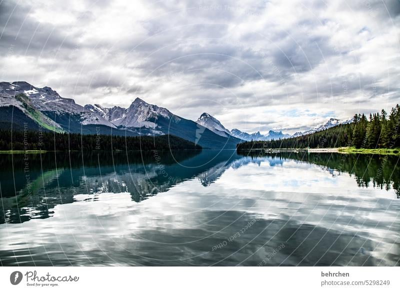 wolkengeschichten Wolken Alberta Abenteuer Freiheit Jasper National Park See Berge u. Gebirge Kanada Wald Landschaft Bäume Außenaufnahme Natur Rocky Mountains