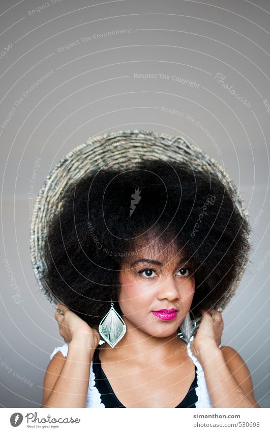 Haare schön Haare & Frisuren Haut Gesicht Kosmetik Creme Schminke Lippenstift feminin 1 Mensch Afro-Look ästhetisch einzigartig elegant exotisch Identität