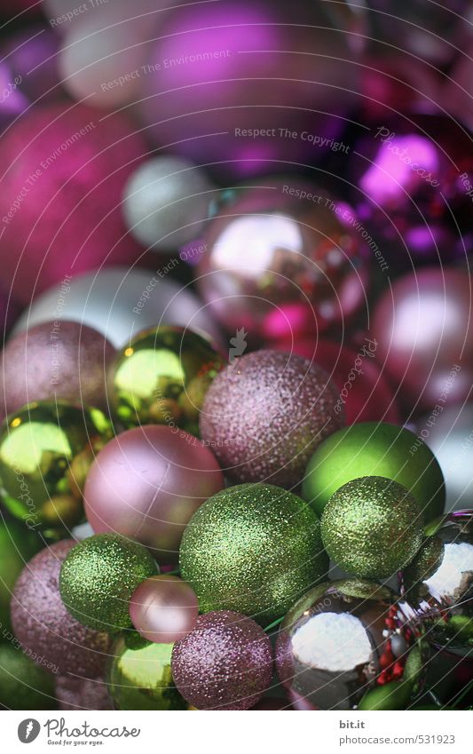 Sammlung II Stil Häusliches Leben Wohnung Dekoration & Verzierung Feste & Feiern Weihnachten & Advent Kitsch Krimskrams Zeichen glänzend mehrfarbig grün violett