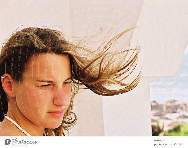 Wind... und Judith Frau Balkon Ferien & Urlaub & Reisen Strand Meer Luft Haare & Frisuren terasse briese Teile u. Stücke Natur Aussicht Blick wehen