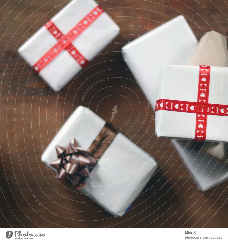 Überraschungen Reichtum Glück Feste & Feiern Muttertag Hochzeit Geburtstag Verpackung Paket Schleife Gefühle Stimmung Vorfreude Neugier Geschenk schenken