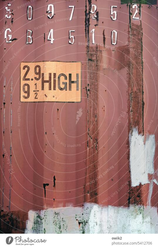 Veschiffung Container Lagerhaus Wellblech Containerterminal Schriftzeichen Metall Ziffern & Zahlen Schilder & Markierungen eckig alt gelb trashig rot
