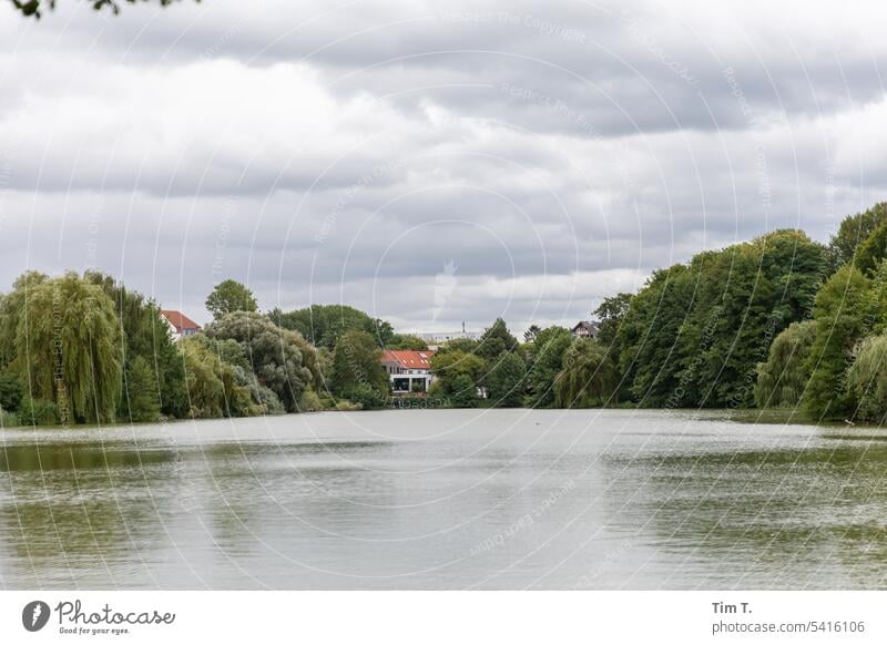 Orankesee Berlin orankesee Sommer Wolken Himmel Hauptstadt See Menschenleer Großstadt Außenaufnahme Deutschland Tag