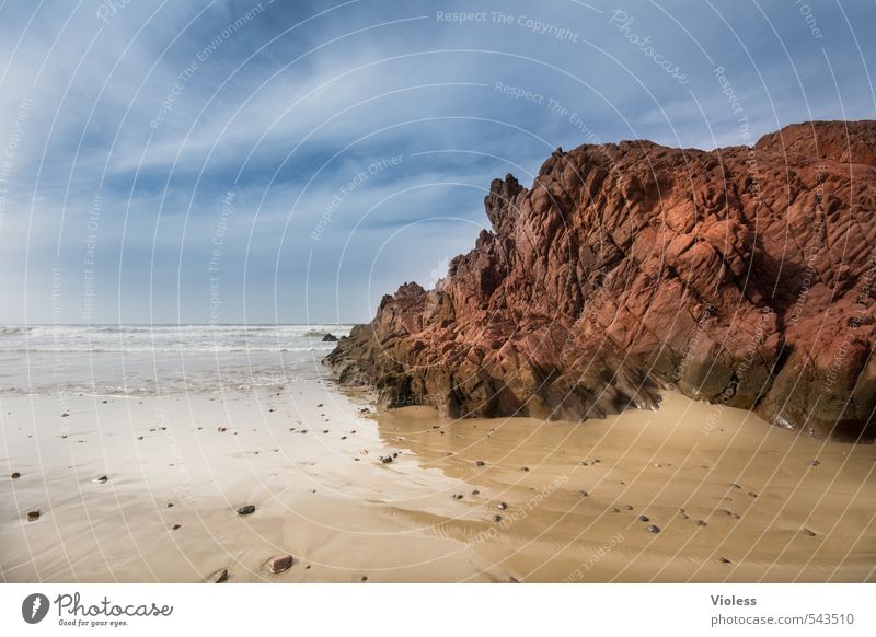 Fels in der Brandung Ferien & Urlaub & Reisen Tourismus Abenteuer Sommer Strand Meer Landschaft Küste entdecken Kraft Felsen Marokko Farbfoto Textfreiraum links