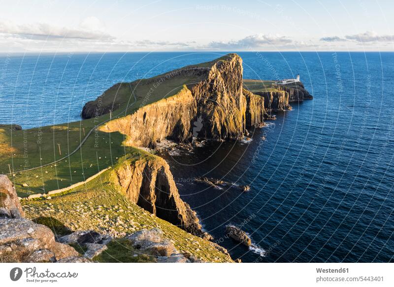 Großbritannien, Schottland, Innere Hebriden, Isle of Skye, Leuchtturm am Neist Point Küste Küstenlandschaft Westküste West Coast Atlantikküste Atlantikkueste