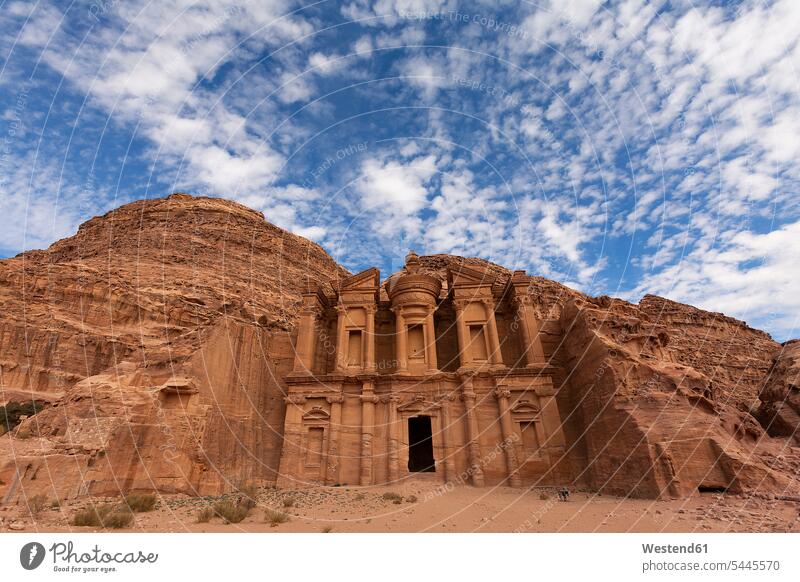 Jordanien, Petra, Blick auf Al Khazneh Königreich Jordanien gewaltig imposant beeindruckend majestätisch Ruhe Beschaulichkeit ruhig Archäologie Archaeologie