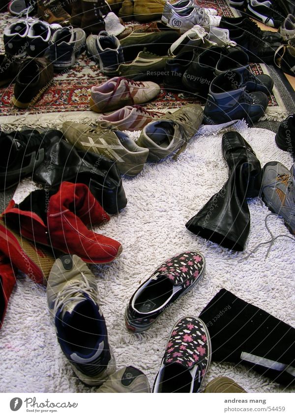 Schuhe Stiefel Eingang Teppich Bekleidung Tanzfläche Bodenbelag shoes entrance