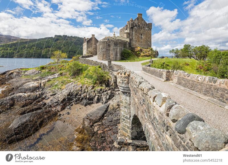 Großbritannien, Schottland, Dornie, Loch Duich, Schloss Eilean Donan Wolke Wolken Tag am Tag Tageslichtaufnahme tagsueber Tagesaufnahmen Tageslichtaufnahmen