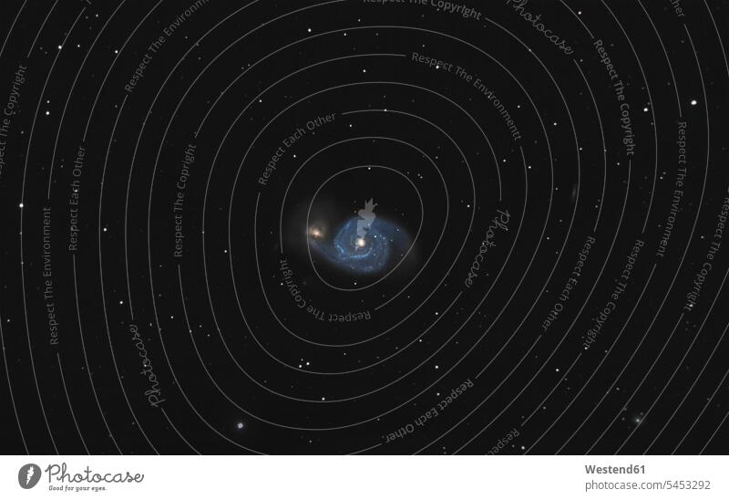 M51 Whirlpool-Galaxie weites Feld leuchtend strahlend hell Niemand Himmel Faszination Ehrfurcht einflößend faszinierend Astronomie Himmelskunde Sternkunde