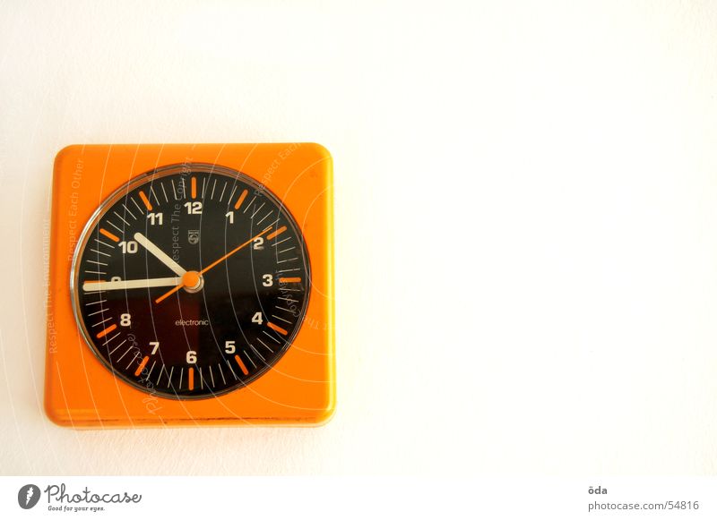 Neu-Zeit Uhr retro Wanduhr Sechziger Jahre Siebziger Jahre orange Uhrenzeiger
