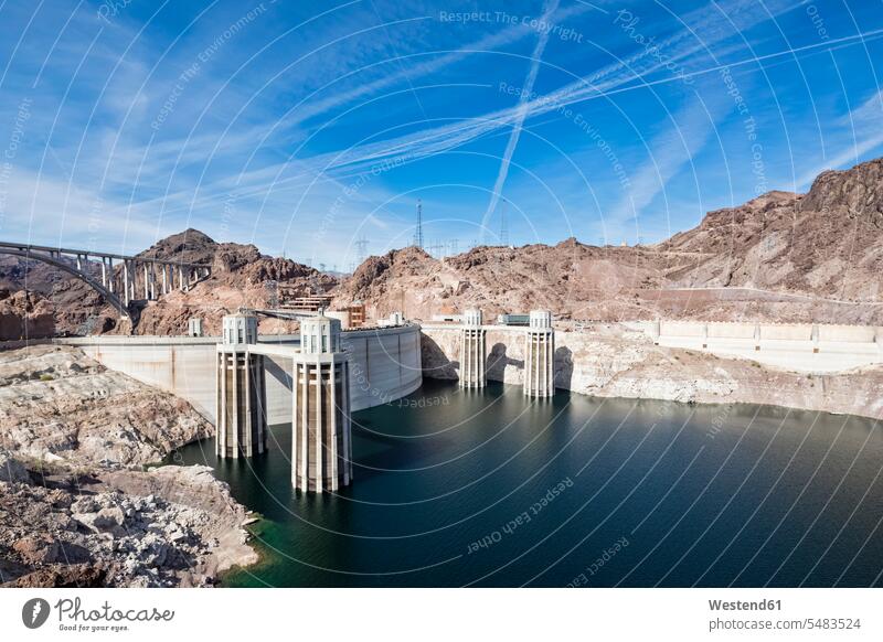 USA, Nevada, Arizona, Lake Mead, Colorado River, Hoover-Damm, Druckleitungstürme Stausee Stauseen Aussicht Ausblick Ansicht Überblick Hoover Dam