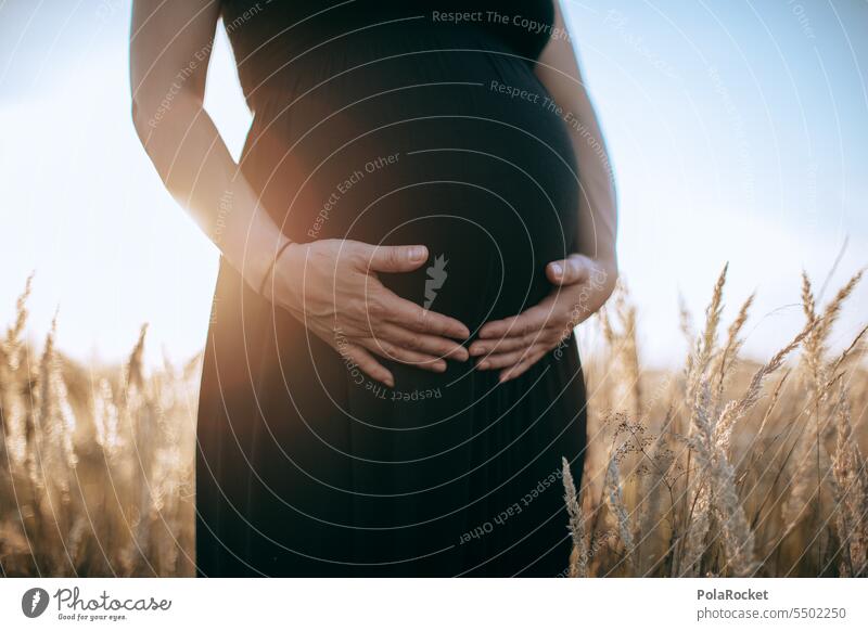 #A0# Schwanger im Sommer schwanger Schwangerschaft schwangere frau Schwangere schwangerschaftsshooting schwangerer Bauch Frau Nachwuchs Baby Mutterschaft schön