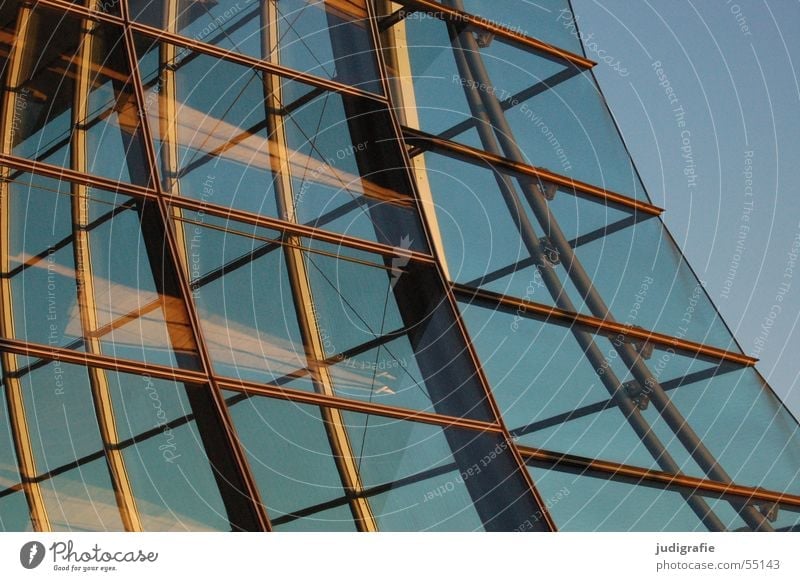 Glasfassade vom Expo-Pavillon Deutscher Pavillon Haus Gebäude Fenster Reflexion & Spiegelung Abendsonne Konstruktion Hannover Licht modern Weltausstellung