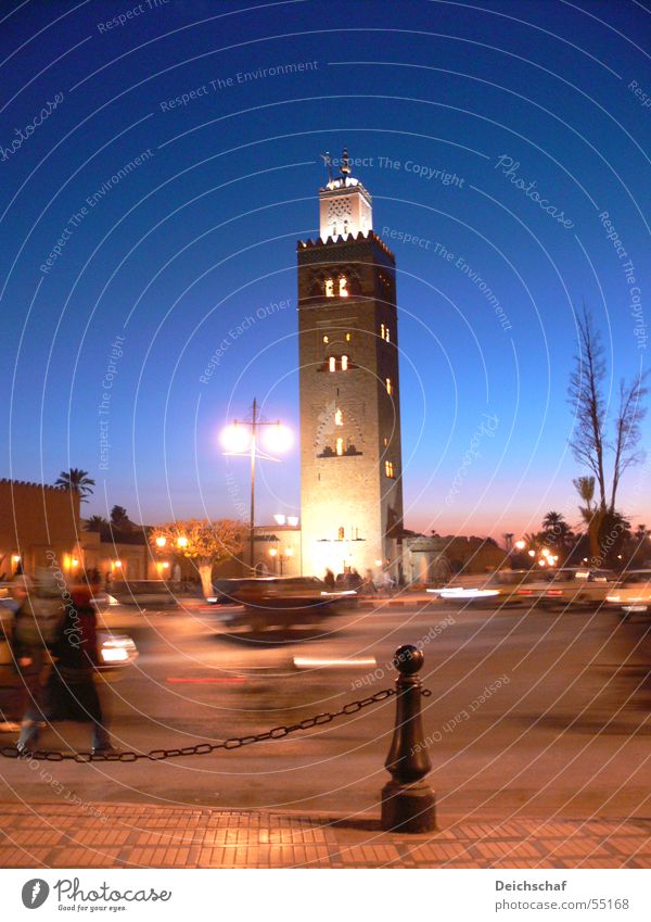 Marrakech Nacht Stimmung Stadt Moschee Afrika Marokko Ferien & Urlaub & Reisen Verkehr Hochformat Langzeitbelichtung Himmel marrakech Abend Mensch Bewegung