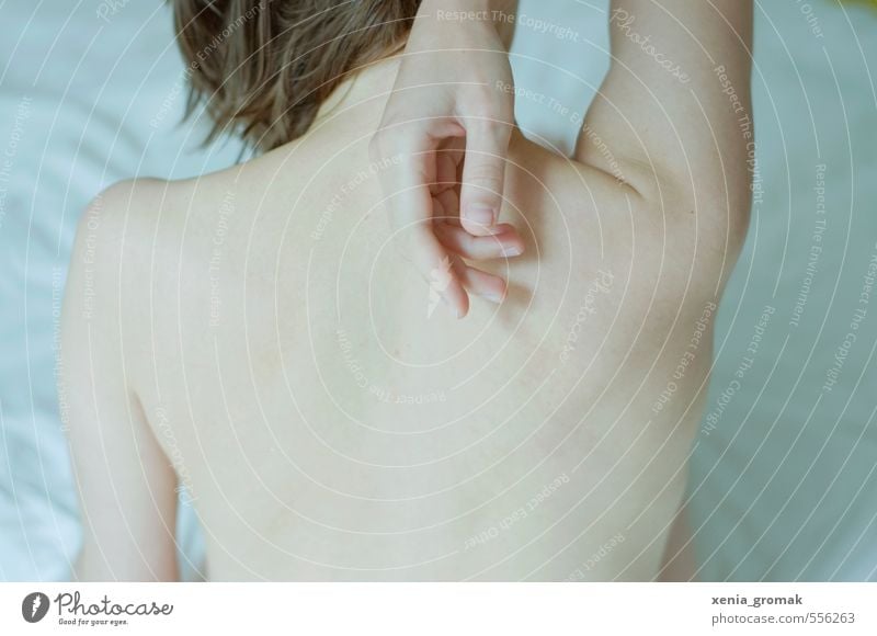 Berührung Körper Haut Gesundheit Leben harmonisch ruhig Akupunktur Yoga Mensch feminin Junge Frau Jugendliche Erwachsene Rücken Hand 1 18-30 Jahre atmen