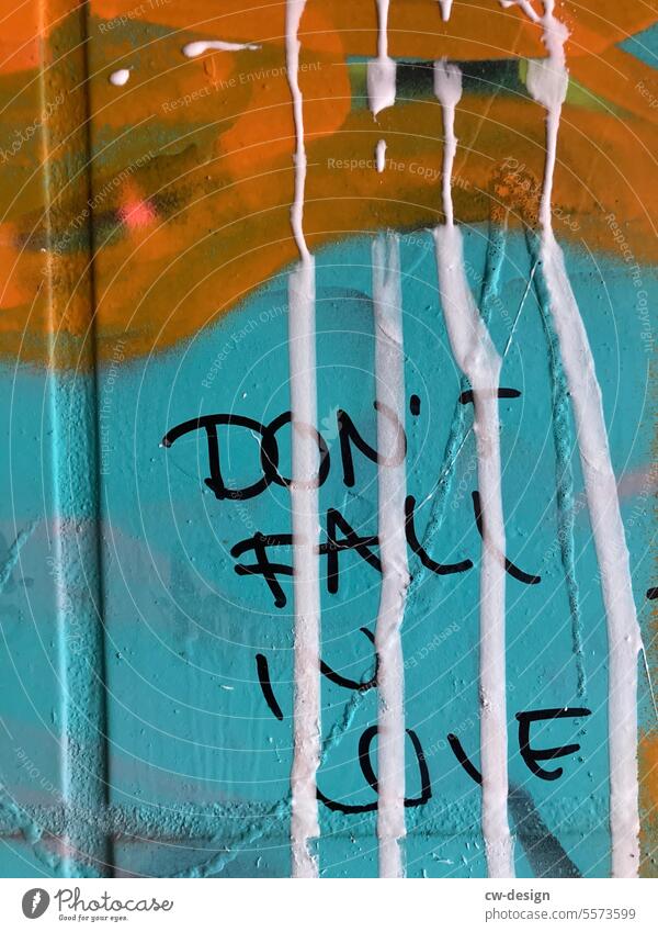 DON'T FALL IN LOVE Liebe Stein weiß farbe Edding