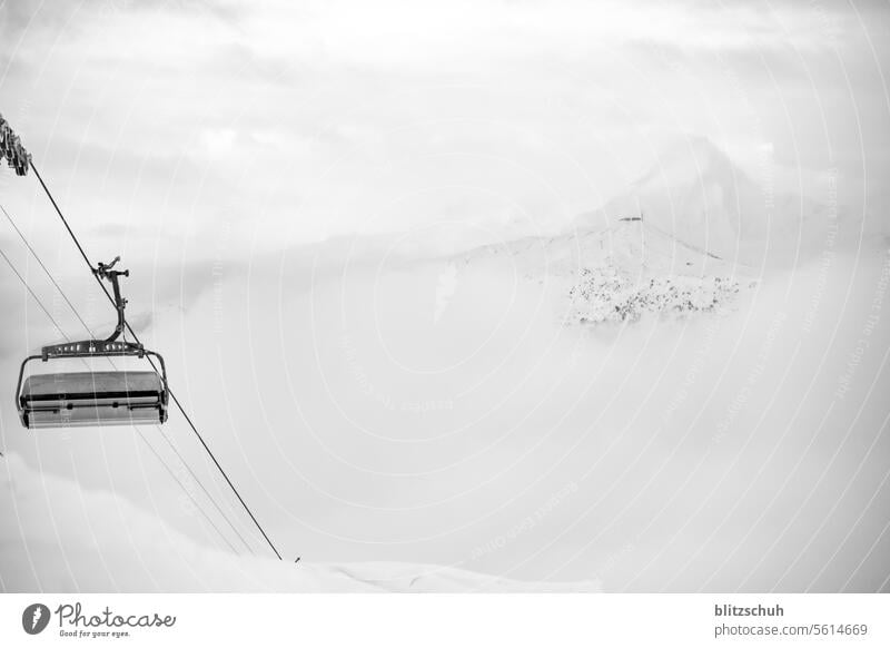 Sessellift in den schweizer Alpen Winter Urlaub Ferien & Urlaub & Reisen Schnee Natur Tourismus Umwelt Wintersport Winterurlaub Berge u. Gebirge Landschaft