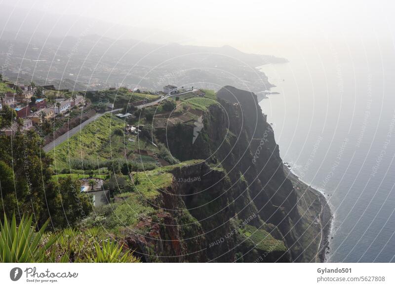 Blick von den Klippen des Cabo Girao auf Madeira Panorama Meereslandschaft hoch Gabo Girao Portugal Europa natürlich Hintergrund Urlaub Landschaft Felsen