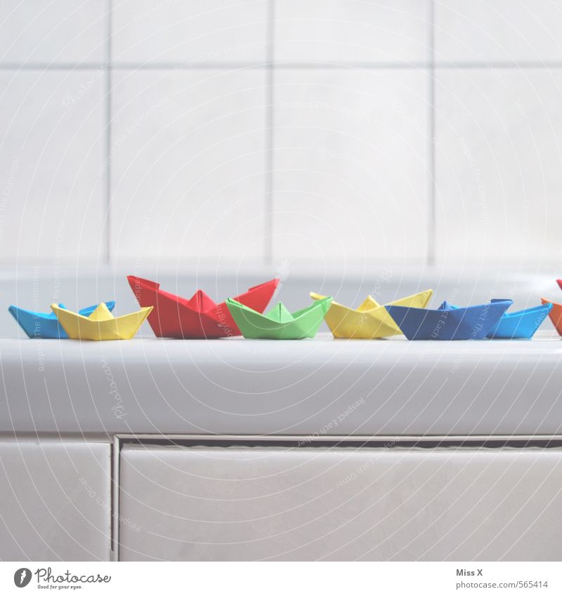 Ahoi Freizeit & Hobby Spielen Kinderspiel Badewanne Schifffahrt Bootsfahrt Kreuzfahrtschiff Wasserfahrzeug Papier Spielzeug Schwimmen & Baden Farbe Konkurrenz