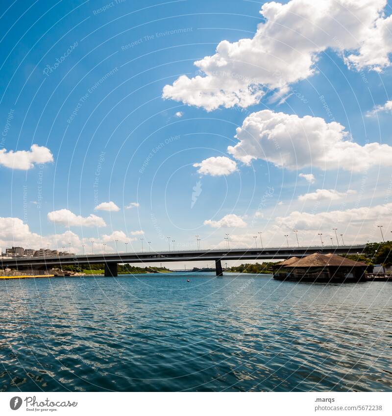 Donaubrücke Wolken Himmel Wasser Stadt Fluss Brücke Schönes Wetter Sommer