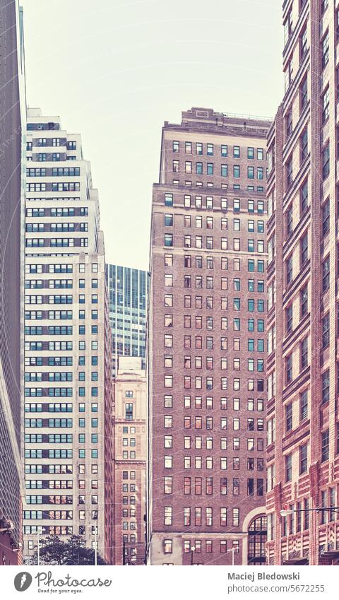 Stadtansicht von Manhattan, New York City, USA, im Retrostil. Großstadt New York State Wolkenkratzer Gebäude retro neu nyc urban Stadtbild reisen altehrwürdig
